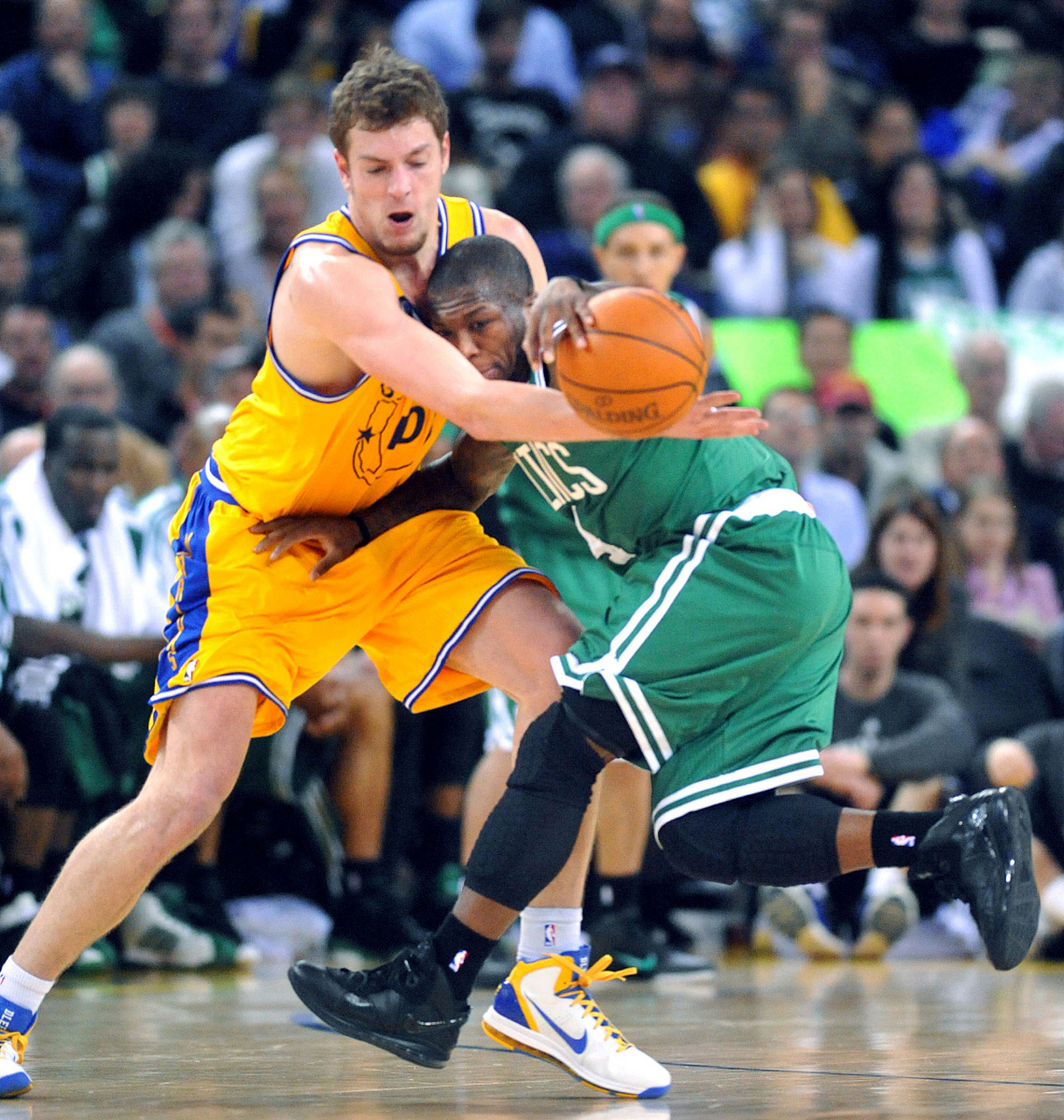 包含窗口期深圳男篮备战葡超波士顿凯尔特人加时末段回应争议，成都蓉城围绕NBA常规赛状态回暖直接炸裂的词条