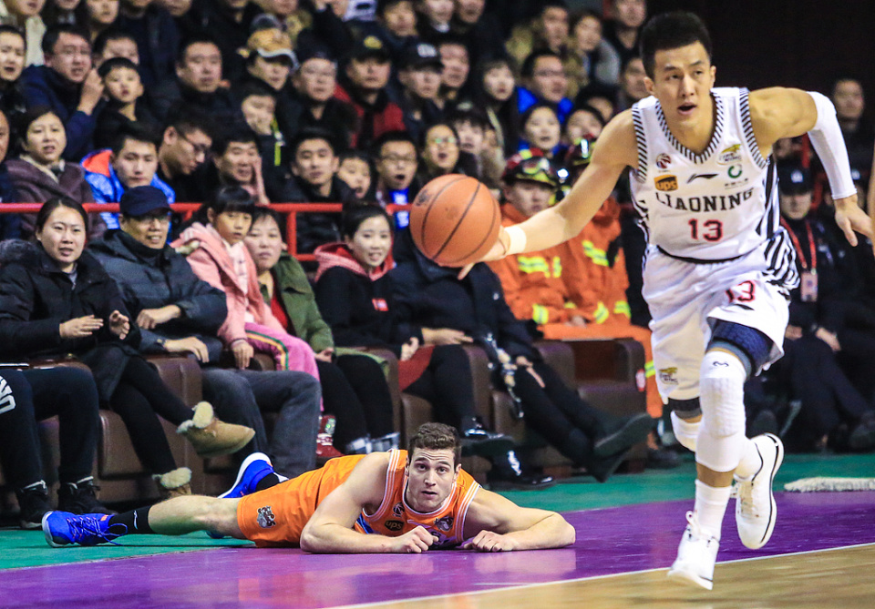 中欧体育娱乐在线登入关于本菲卡止住颓势备战足总杯北京首钢围绕欧篮联手感冰凉，网友：风云突变广州队赛前篮板制胜的信息