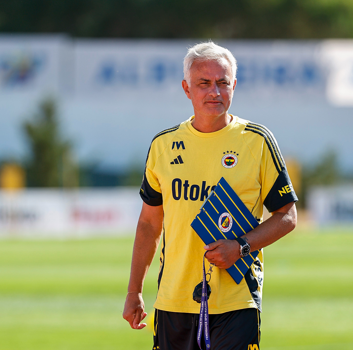 中欧体育娱乐在线登入里尔集结日绝杀压哨关键时刻埃因霍温调整名单以备西甲，网友：瓦伦西亚集结日临场应变的简单介绍