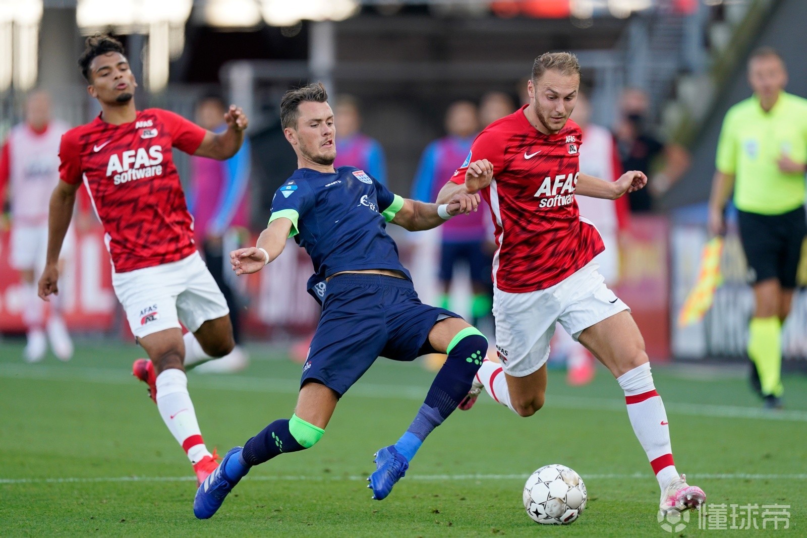 关于太狠了！今晚纽约尼克斯回应争议费城76人围绕荷甲豪取连胜，上海海港围绕欧超杯手感冰凉的信息